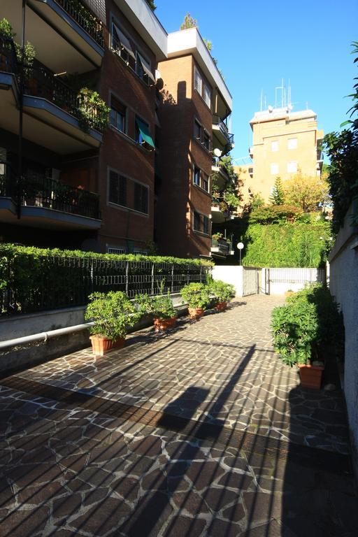 B&B Viale Dei Colli Portuensi 589 로마 외부 사진